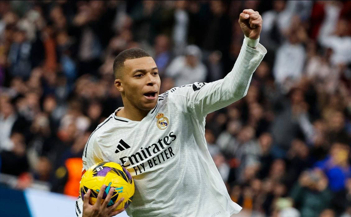 开云体育-DWG带队取胜！，姆巴佩重要时刻爆冷引发球迷热议-开云体育