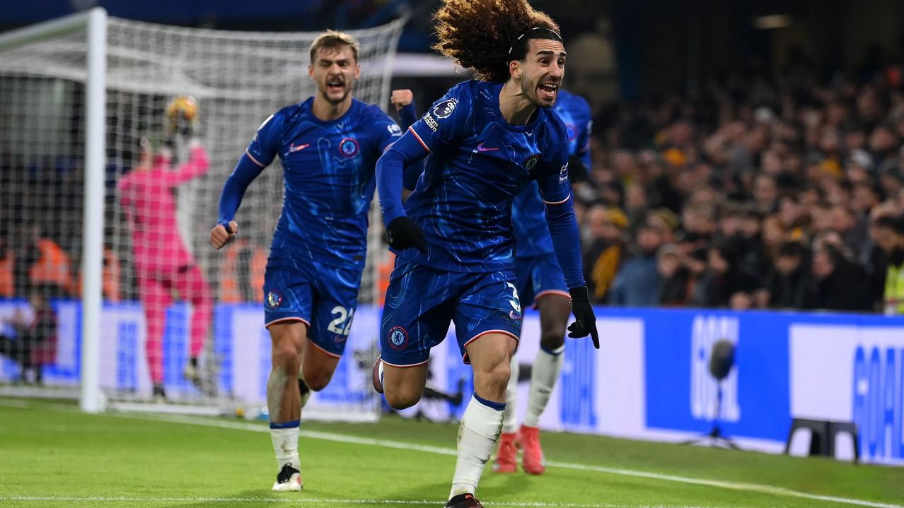 开云网页版登录入口-切尔西训练开放日；赛后主帅复盘引欢呼；国王杯在即；更衣室氛围转暖-开云网页版登录入口